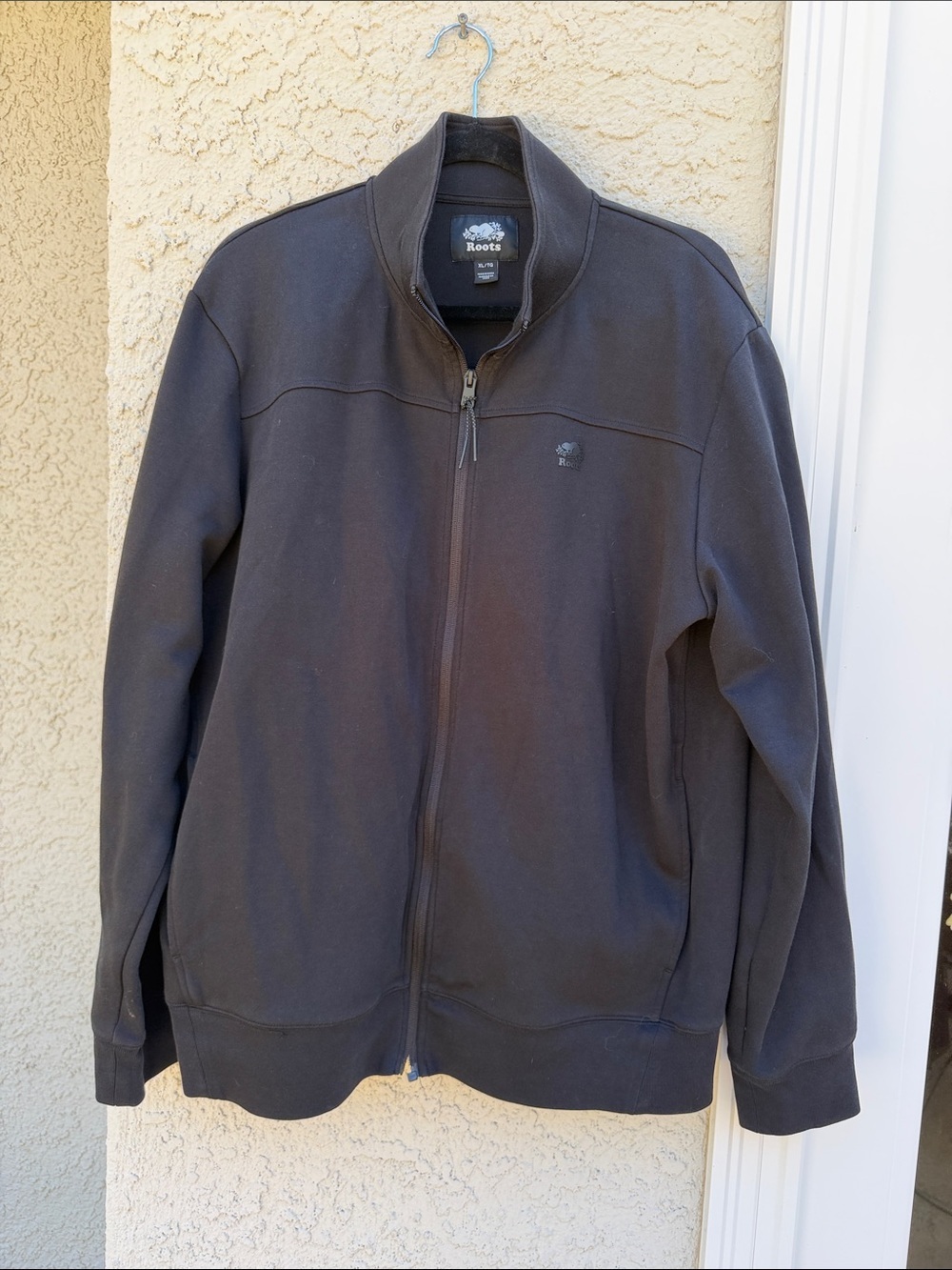 Roots Men's Black Full Zip Sweatshirt Jacket Size XL